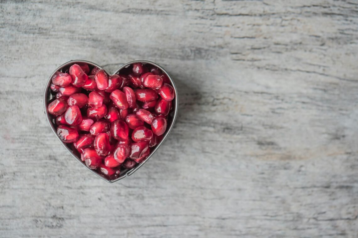 Unlocking Heart Health: Crafting a Cholesterol-Controlling Diet