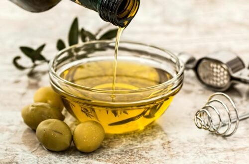  Healthy Cooking Oils and Their Impact on Heart Health